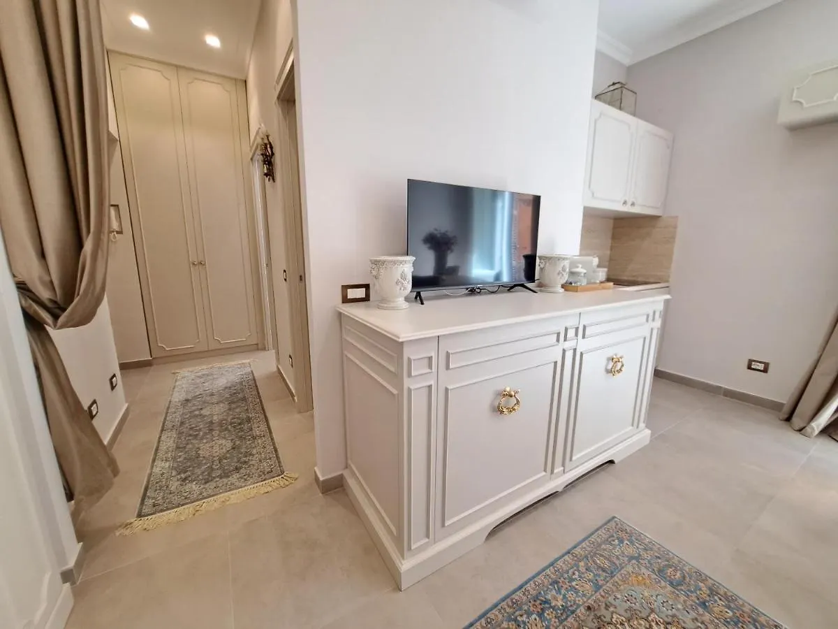 Suite Della Vite 27 Rome