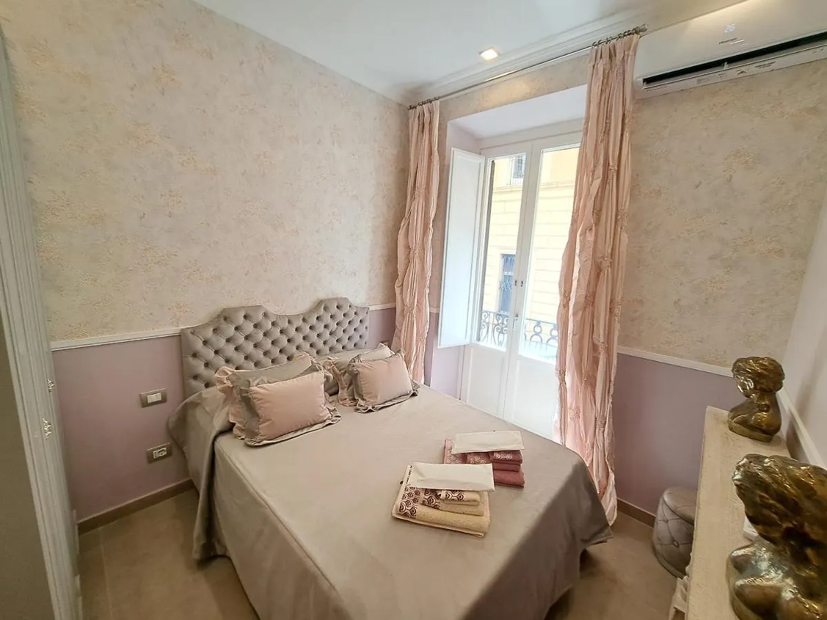 Apartment Suite Della Vite 27 Rome Italy